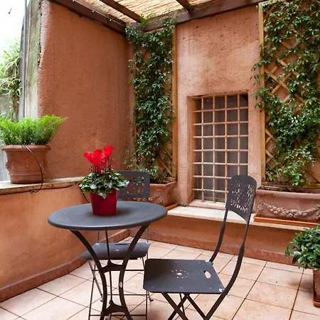 Lägenhet Frangipane Loft-rental In